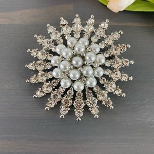 New Round Starburst Flower Crystal Rhinestone Faux Pearl Wedding Pin Brooch